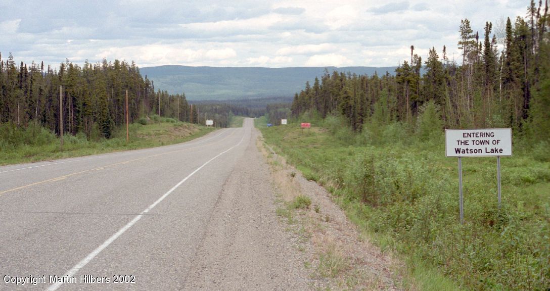 Alaska Highway : Rancheria - Watson Lake / Entering the town of Watson Lake. Click to see full size image