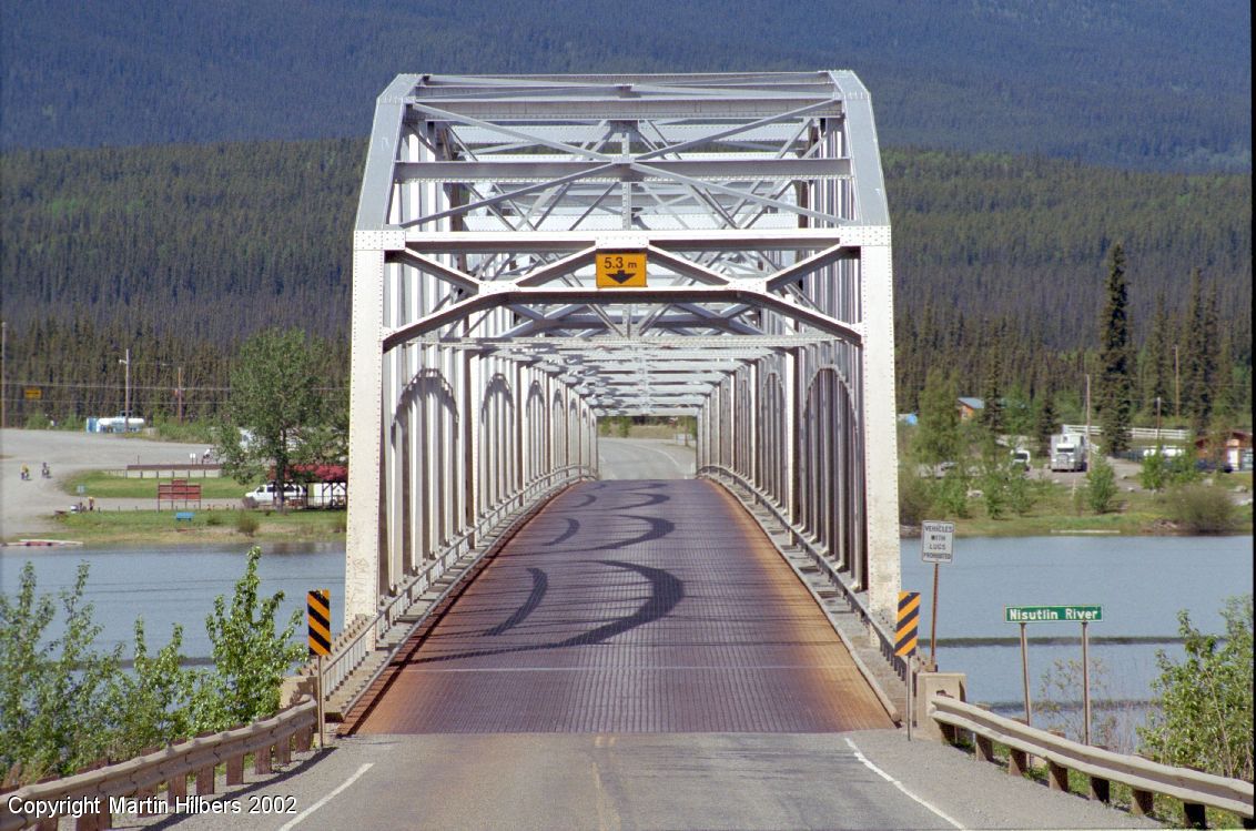 Alaska Highway : Johnsons' Crossing - Morley Bay / Teslin Bridge. Click to see full size image