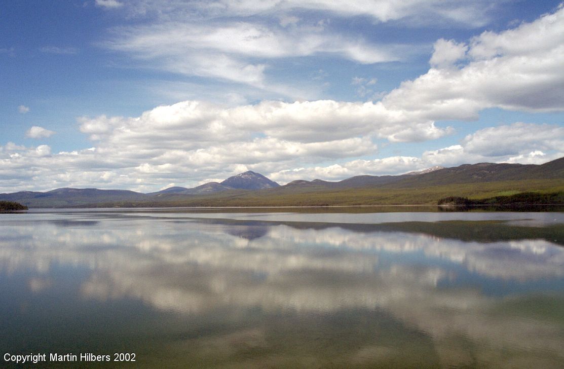 Alaska Highway : Whitehorse - Johnsons' Crossing / Lake Squanga. Click to see full size image