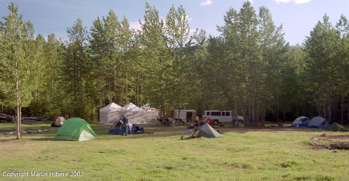 Alaska Highway : Toad River - Tetsa River / Tetsa River Campsite. Click to see full size image
