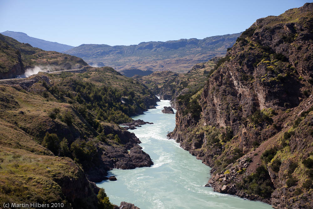 Carretera Austral: 30/12 Puerto Bertrand - near Cochrane / Along Rio Baker. Click to see full size image