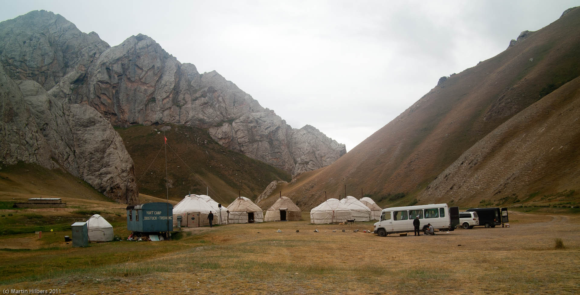 Kyrgyzstan: 30/8 Bus Tash Rabat - Naryn / Tash Rabat yurt camp. Click to see full size image