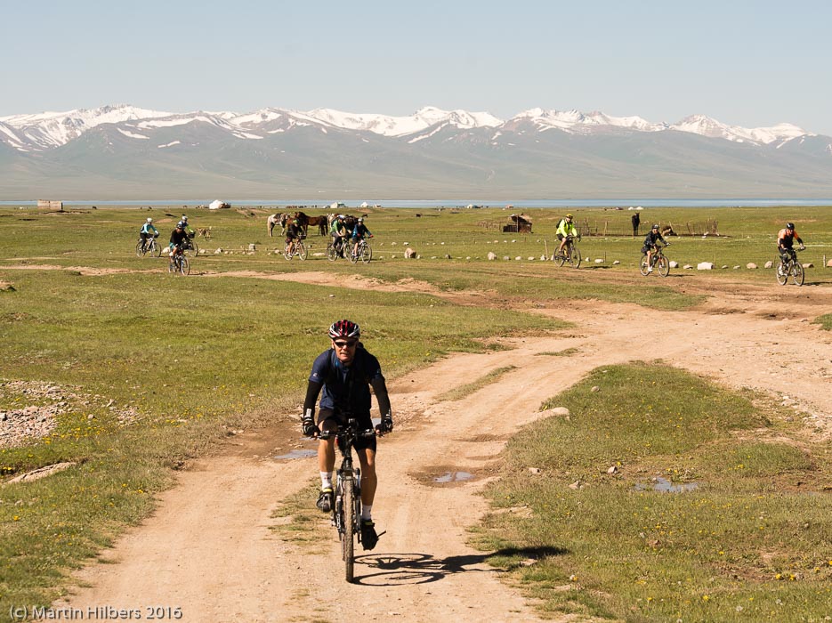 Kyrgyzstan: 25/06 Over Kalmak Asho towards Dolon Pass / Leaving Sung Kul. Click to see full size image