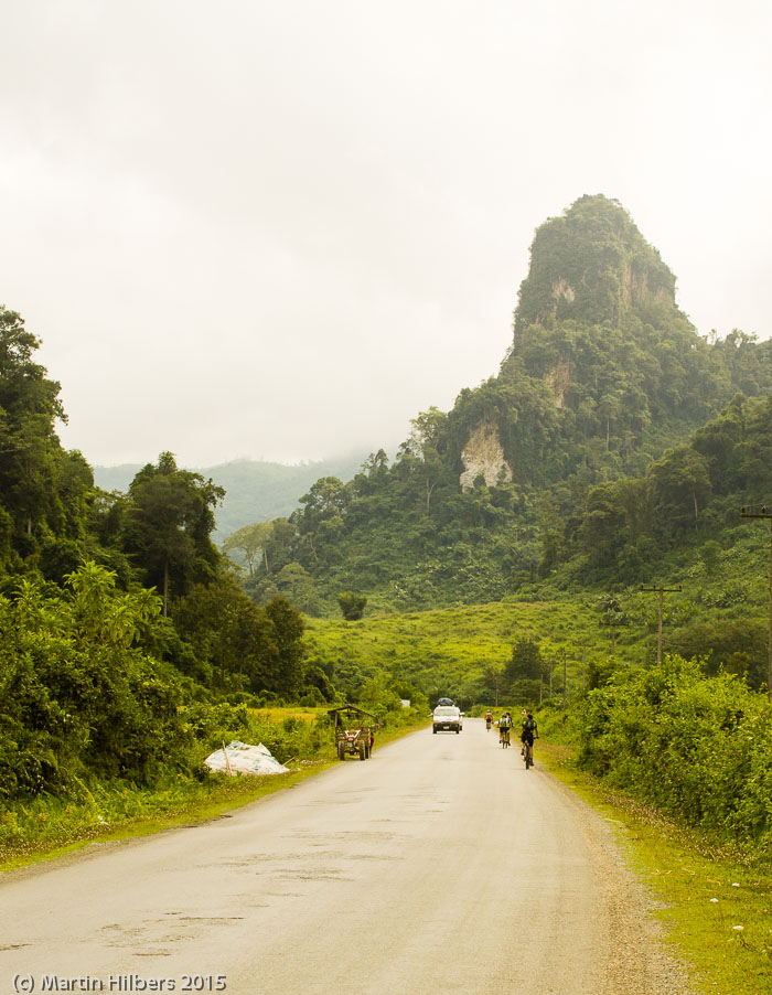 Laos: 11/11 Nam Khene - Vang Vieng / Riding near Ban Bouamphouk. Click to see full size image