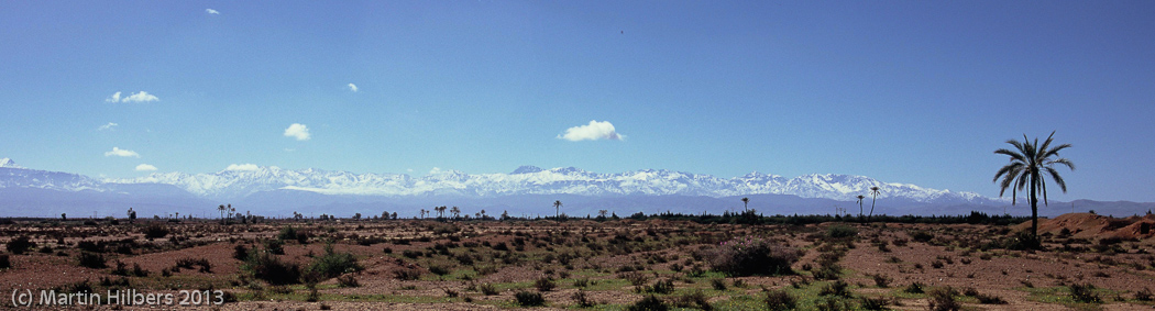 Morocco High Atlas and Jebel Sahro: 24/3 Marrakesh - Toufliat / Atlas Mountains in sight. Click to see full size image