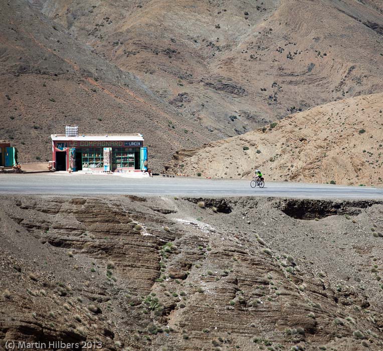 Morocco High Atlas and Jebel Sahro: 25/3 Toufliat - Telouet / First real climb. Click to see full size image