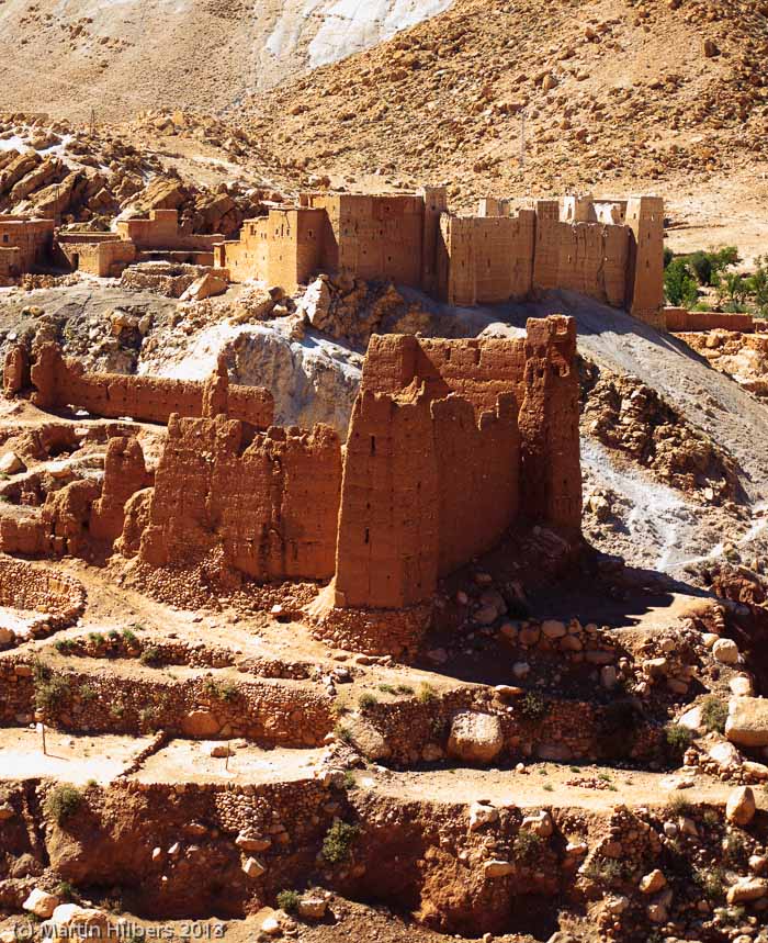 Morocco High Atlas and Jebel Sahro: 26/3 Telouet - Ait be Haddou / Kasbah ruins. Click to see full size image