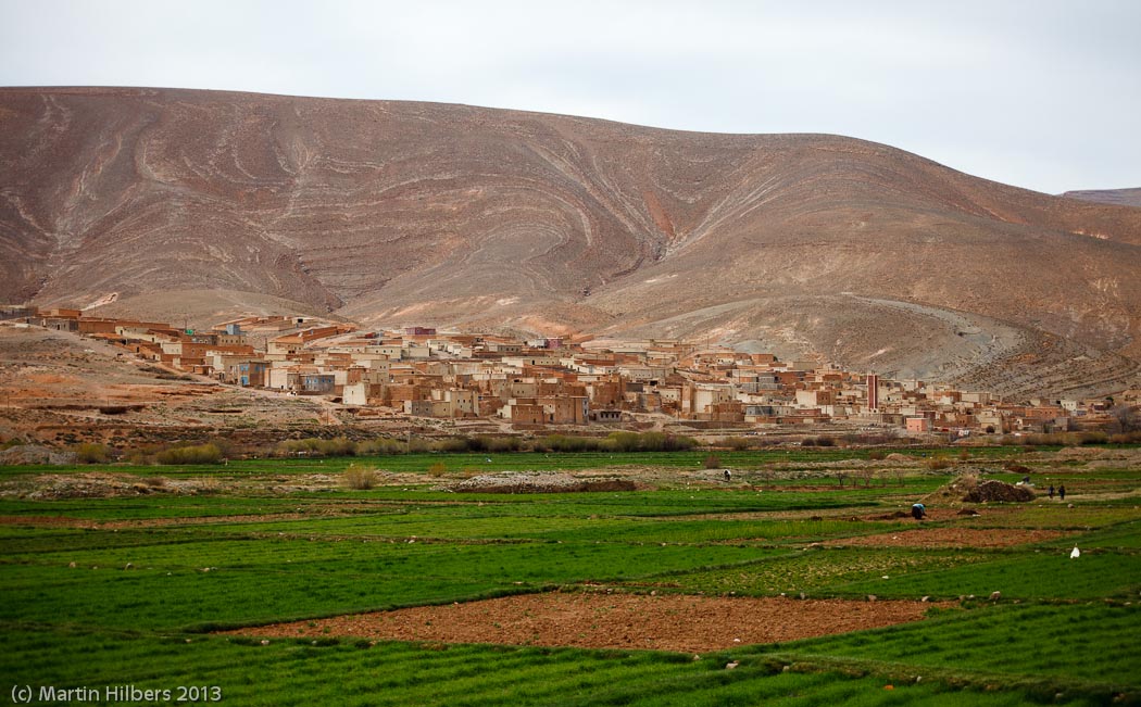 Morocco High Atlas and Jebel Sahro: 29/3 Agoudal - Msemrir / Village of Tilmi. Click to see full size image
