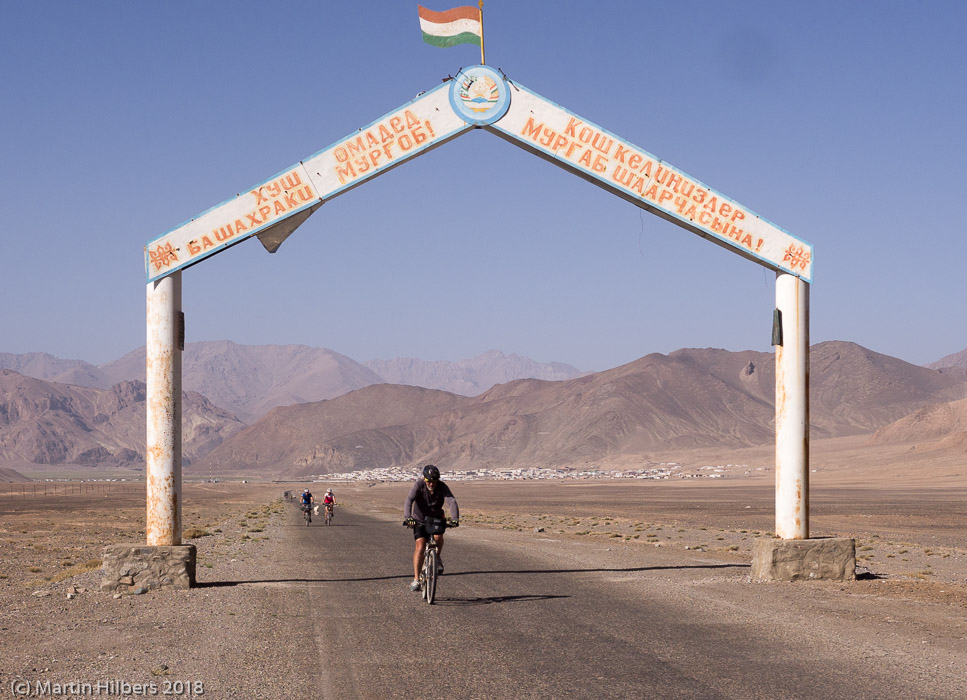 Pamirs : Murghab - Akbaital / Leaving Murghab. Click to see full size image