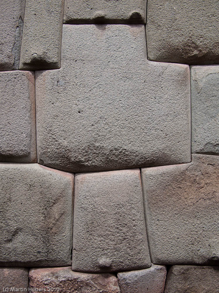 Peru: 2/9 Cusco / Inca masonry perfection. Click to see full size image