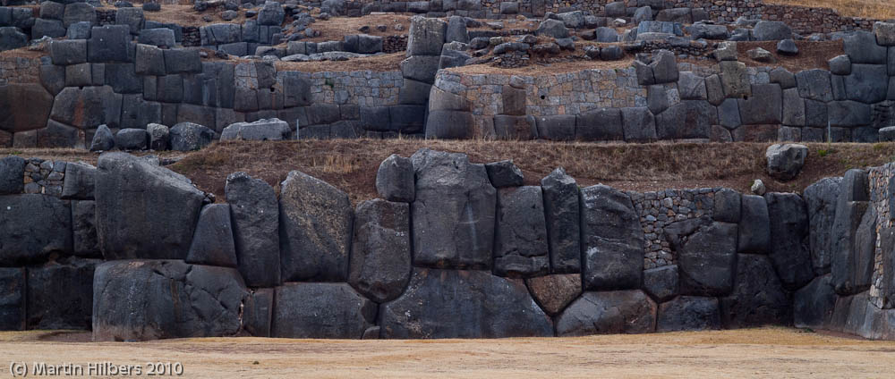 Peru: 2/9 Cusco / Sacsayhuaman. Click to see full size image