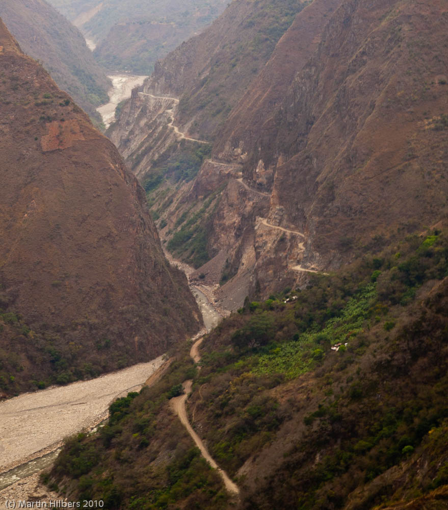 Peru: 7/9 (Quillabamba) - St Maria - St Theresa / View on the blocked road to St Theresa. Click to see full size image