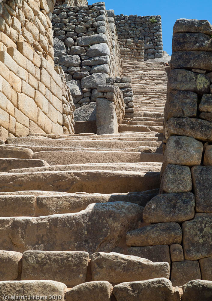 Peru: 8/9 Walk to Machu Picchu / Machu Picchu Stairway. Click to see full size image